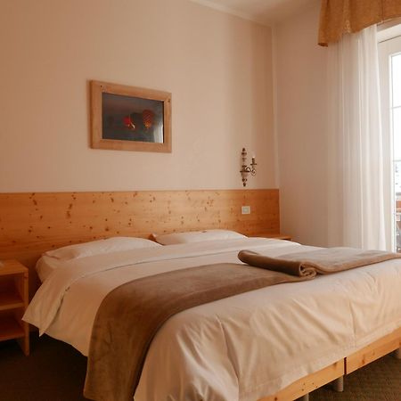 Hotel Paradiso アジアーゴ エクステリア 写真